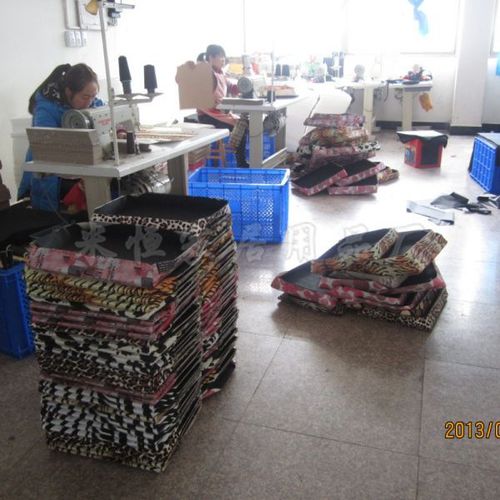 脏衣篮等系列家居用品,以及购物袋,挂袋等产品专业生产加工的工厂